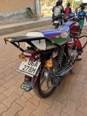 TVS HLX 125 2024 Red
