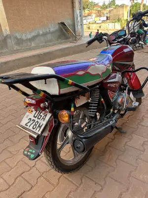 TVS HLX 125 2024 Red