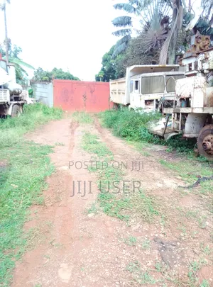 Commercial Property For Rent Garage Or Storage Space / Workshop Etc