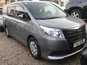 Toyota Noah 2016 Silver