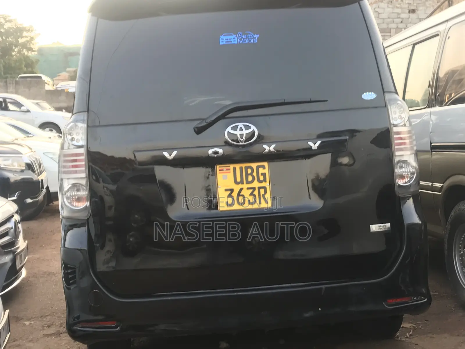 Toyota Voxy 2009 Black