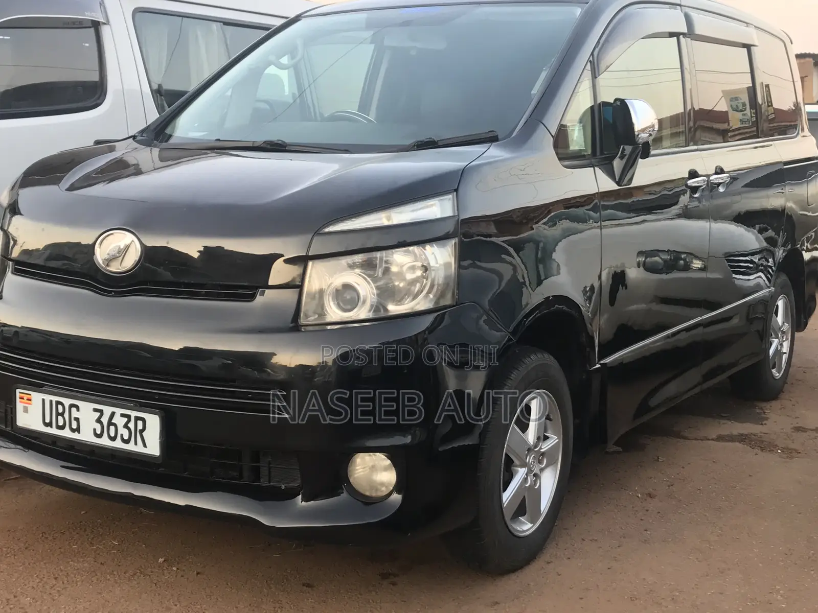 Toyota Voxy 2009 Black
