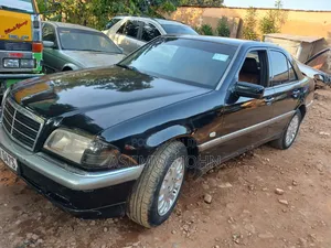Mercedes-Benz C200 1998 Black