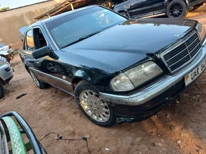 Mercedes-Benz C200 1998 Black