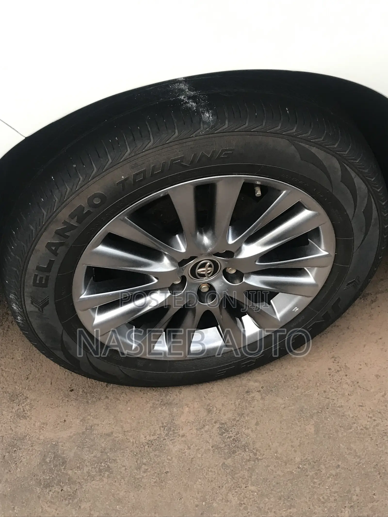 Toyota Harrier 2014 White