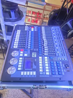 King Kong 1024 DMX Controller