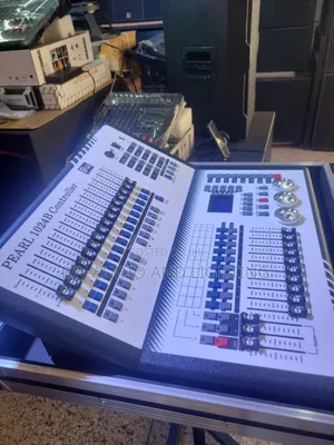 Pearl 1024b DMX Controller