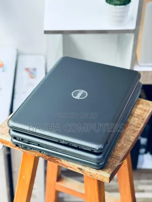 New Laptop Dell 4GB Intel Core i7 SSD 256GB