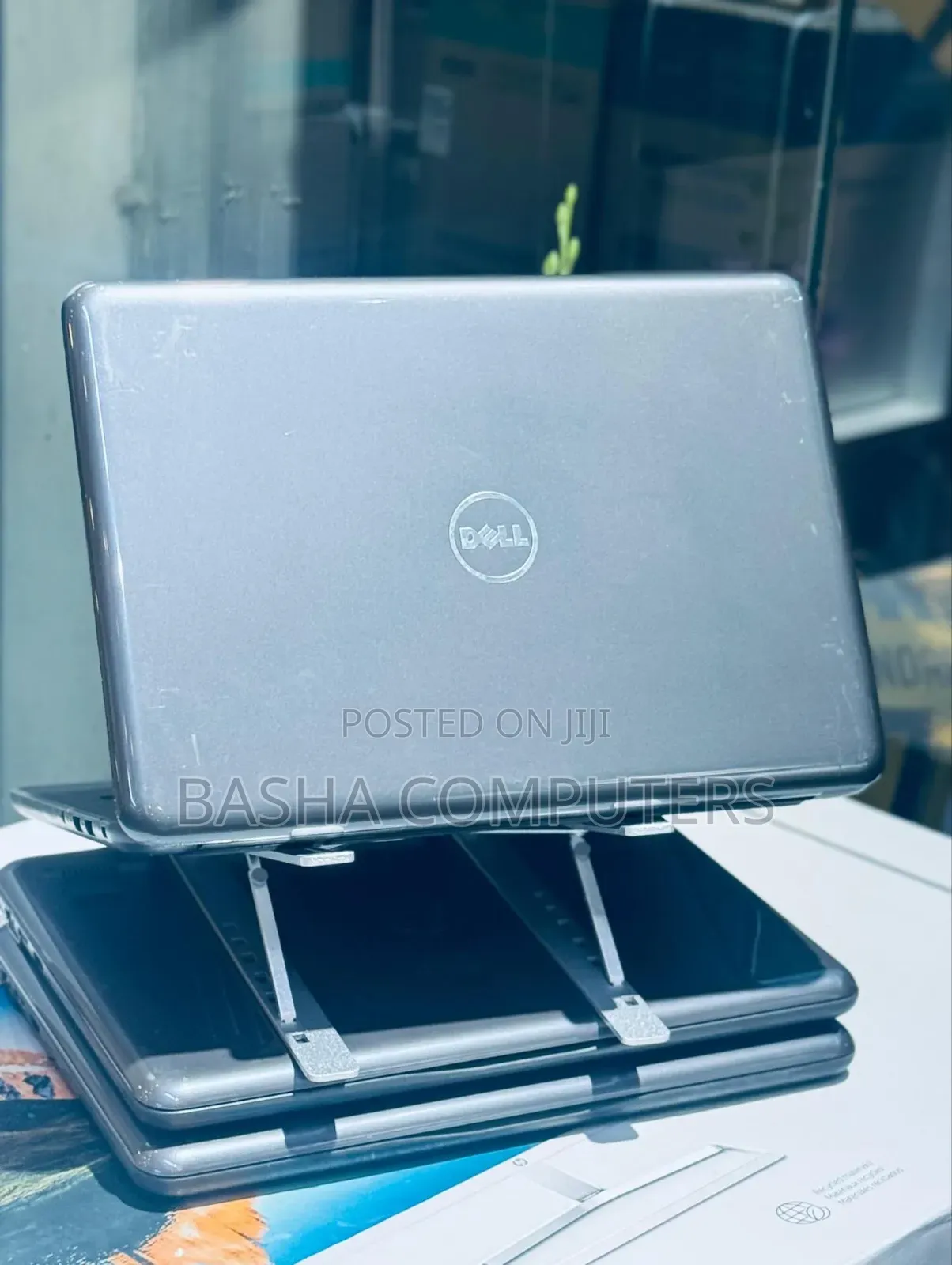 New Laptop Dell 4GB Intel Core i7 SSD 256GB