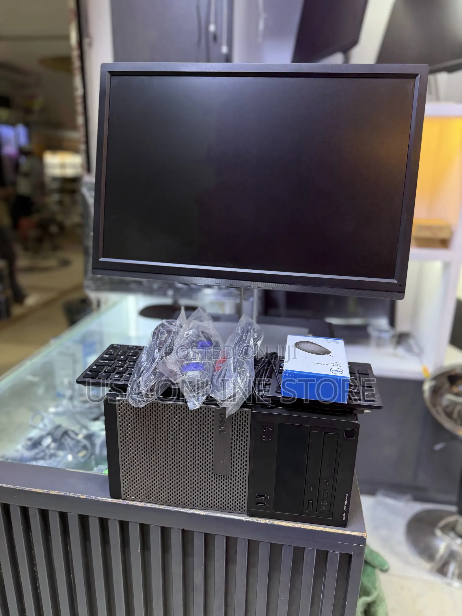 Desktop Computer Dell OptiPlex 7010 4GB Intel Core i5 HDD 500GB