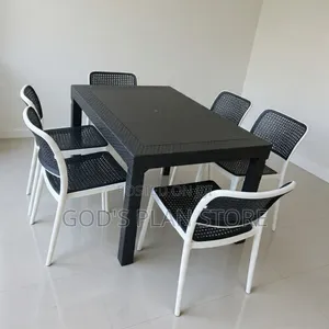 Home Apartment Restaurant Cafes Plastic Table and Chairs for Dining