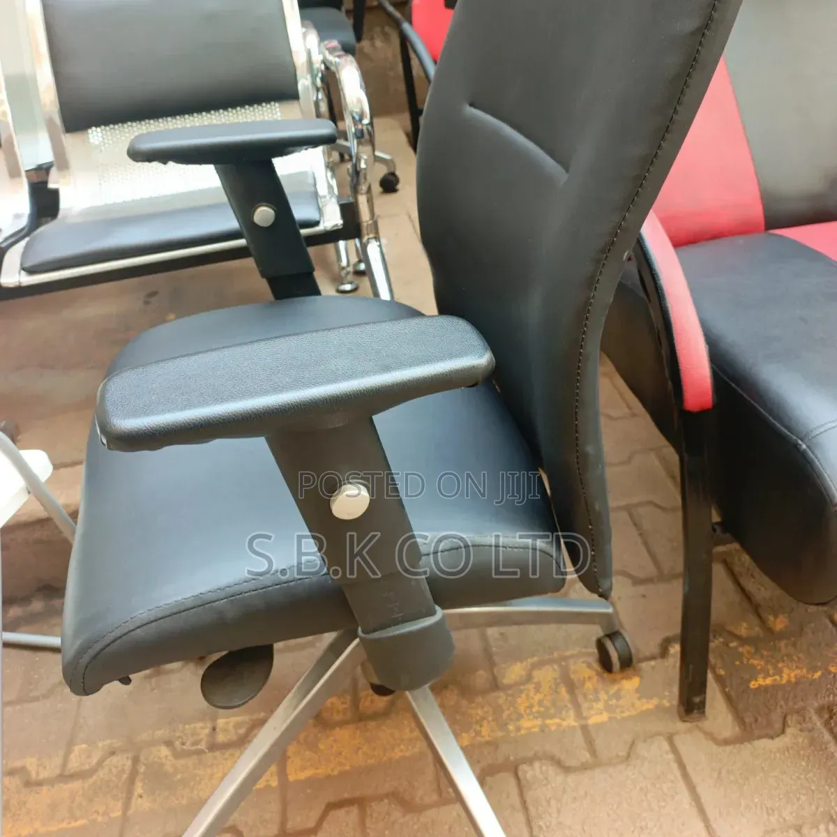 Office Chairs on Sale