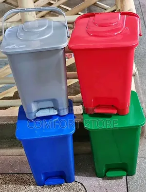 Waste Disposal Plastic Dust Bins in Small Size