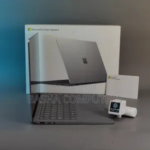 New Laptop Microsoft Surface 8GB Intel Core i7 SSD 256GB