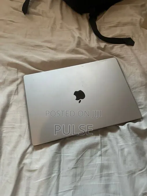 Laptop Apple MacBook Pro 2024 M4 16GB Apple M4 Pro SSD 512GB