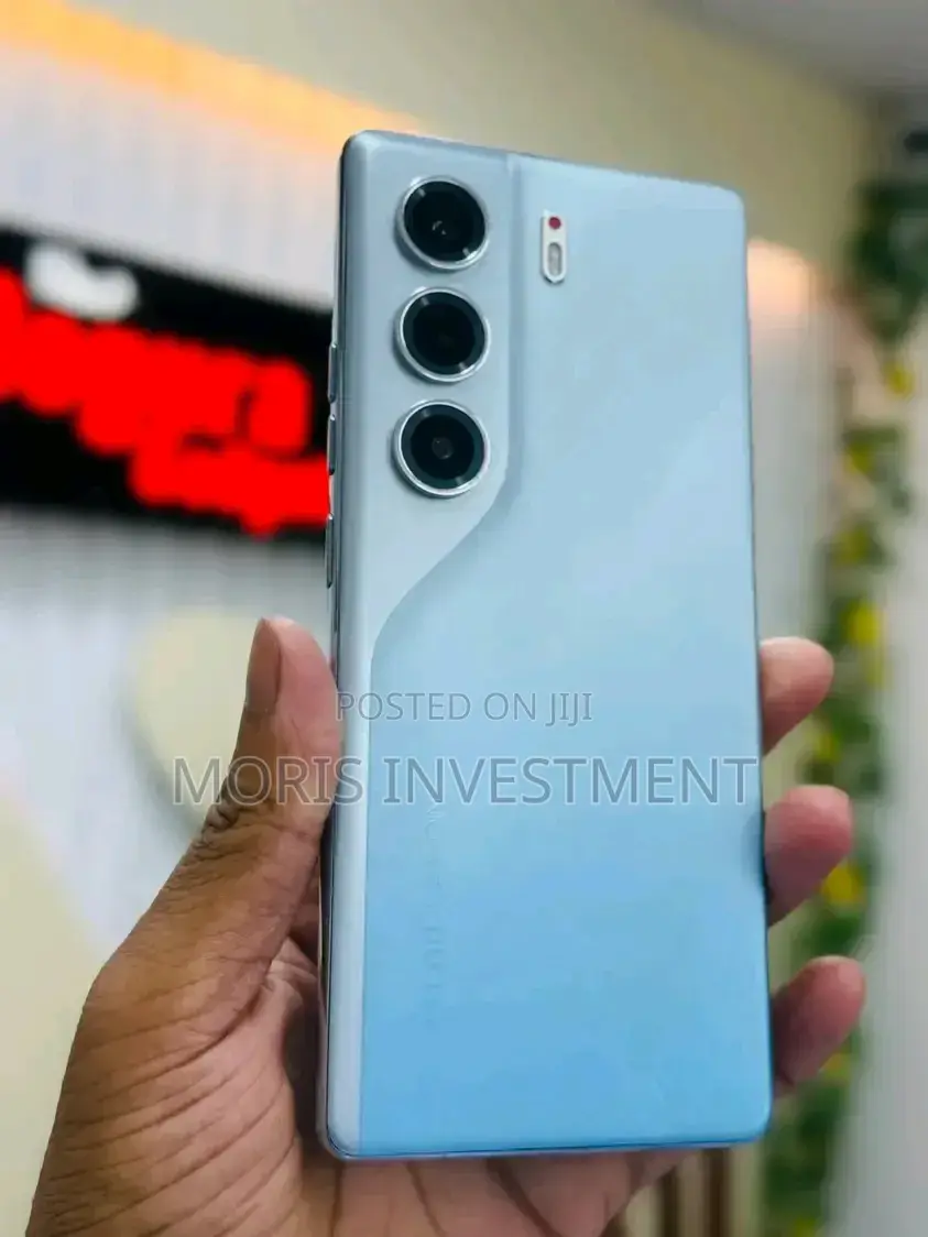 New Tecno Camon 40 Pro 5G 256 GB Blue