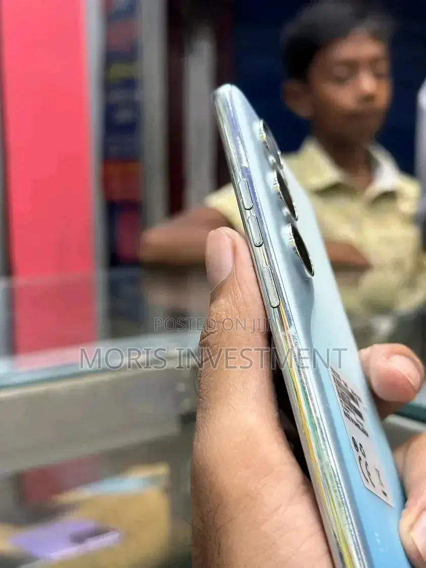 New Tecno Camon 40 Pro 5G 256 GB Blue