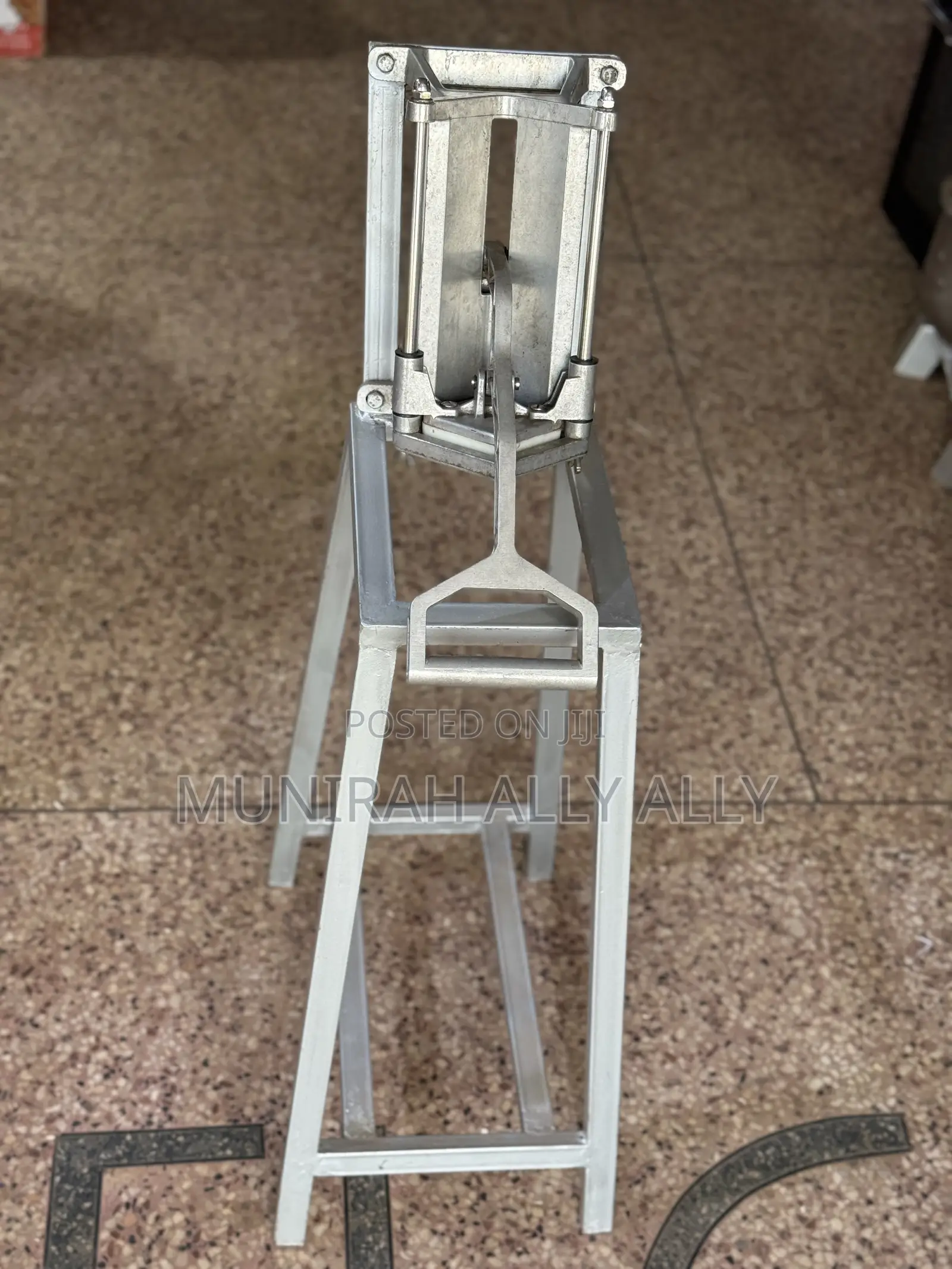 Chips Cutter