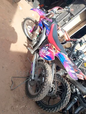 Honda 2008 Red