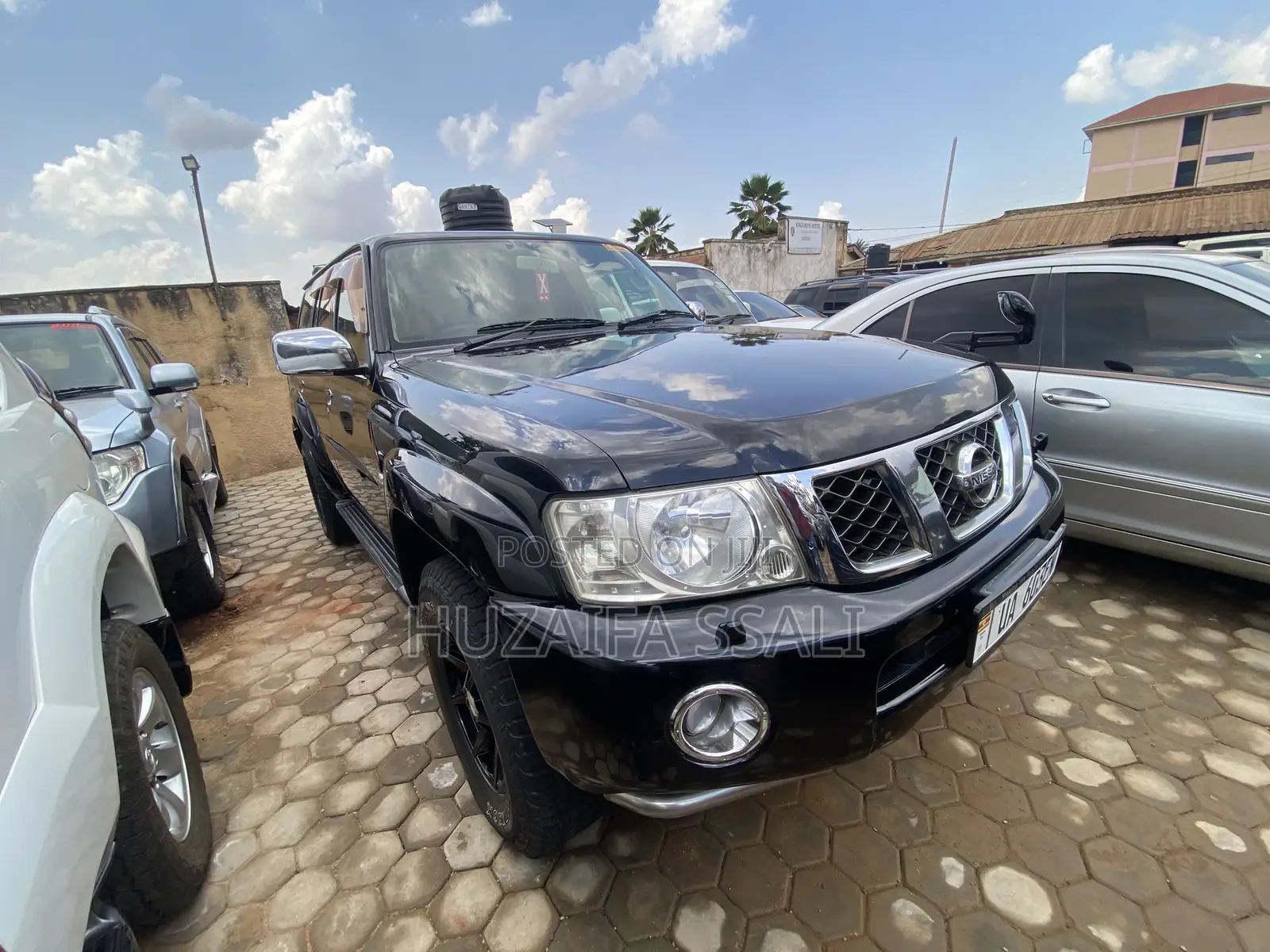 Nissan Patrol 2010 Black
