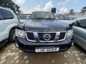 Nissan Patrol 2010 Black