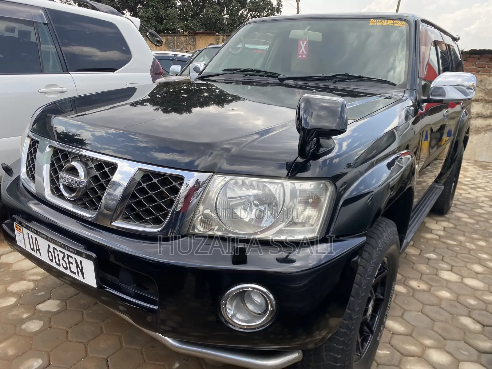 Nissan Patrol 2010 Black