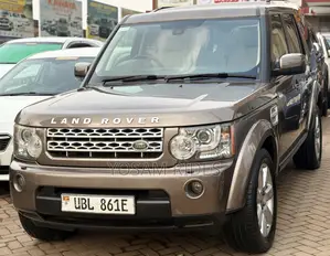 Land Rover Discovery 2014 Gold