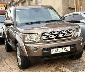 Land Rover Discovery 2014 Gold