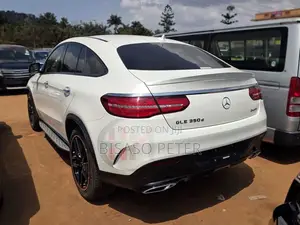 Mercedes-Benz GLE-Class GLE 350d 4MATIC 2017 White