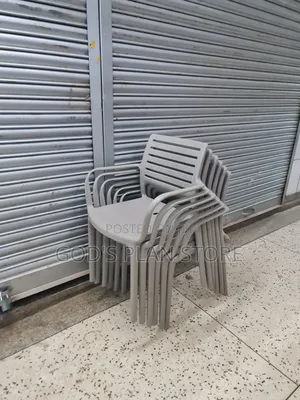 Villa Stackable Dining Plastic Chairs Plastic Chairs