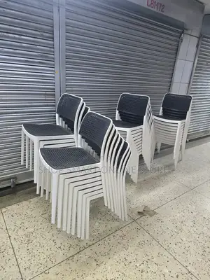 White House Black Design Plastic Chairs Plastic Chairs