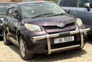 Toyota IST 2010