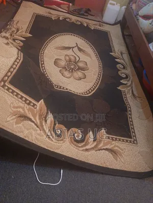 Center Carpet