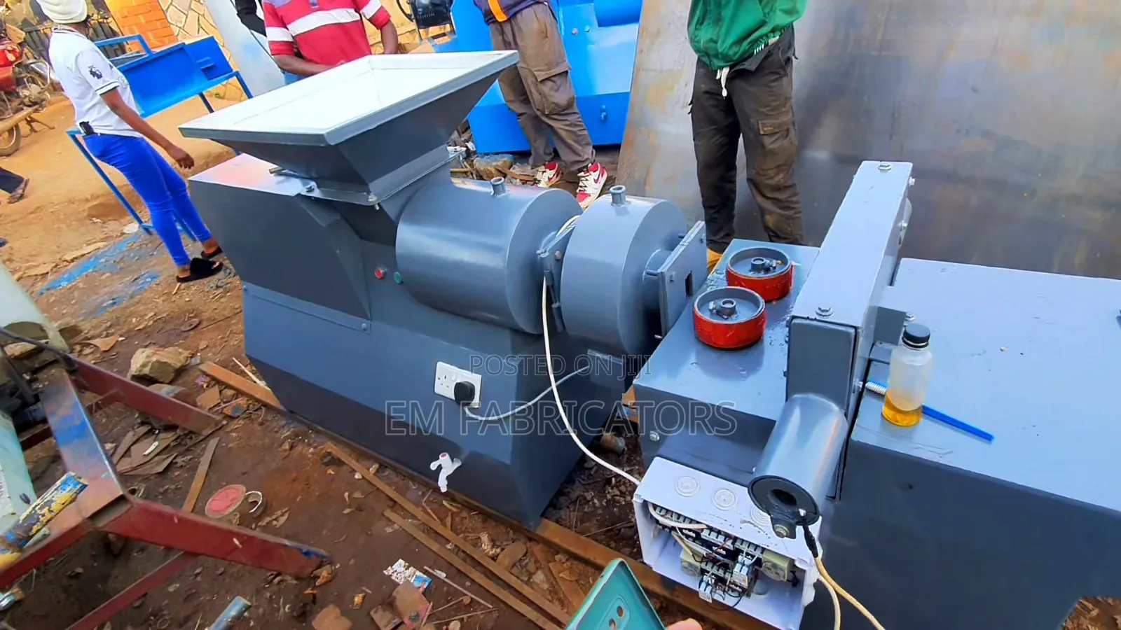 Industrial Grade Soap Machine. Plodder Automatic Cutter. 600kg/Hr.