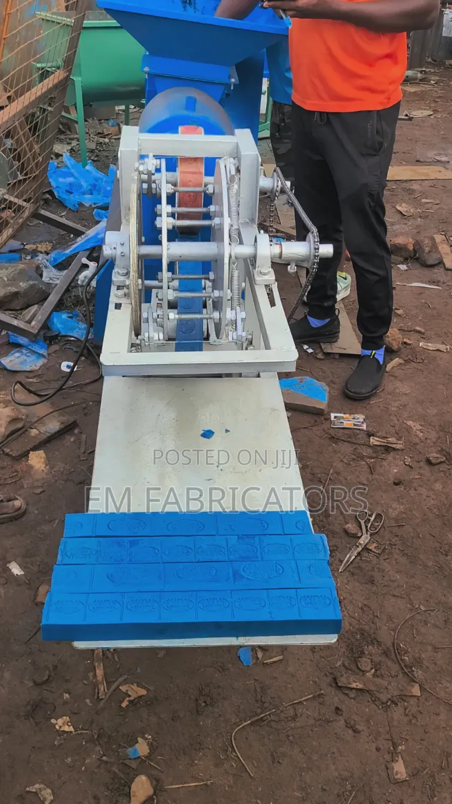 Complete Soap Making Machine; Plodder Cutter 600kgs/Hr