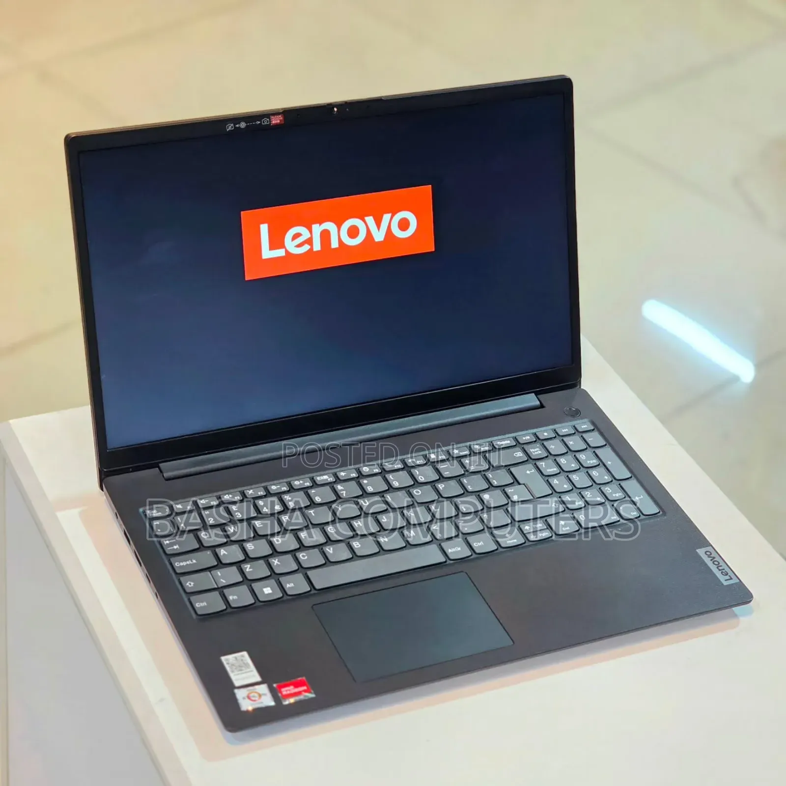 New Laptop Lenovo V15 16GB Intel Core i7 SSD 512GB