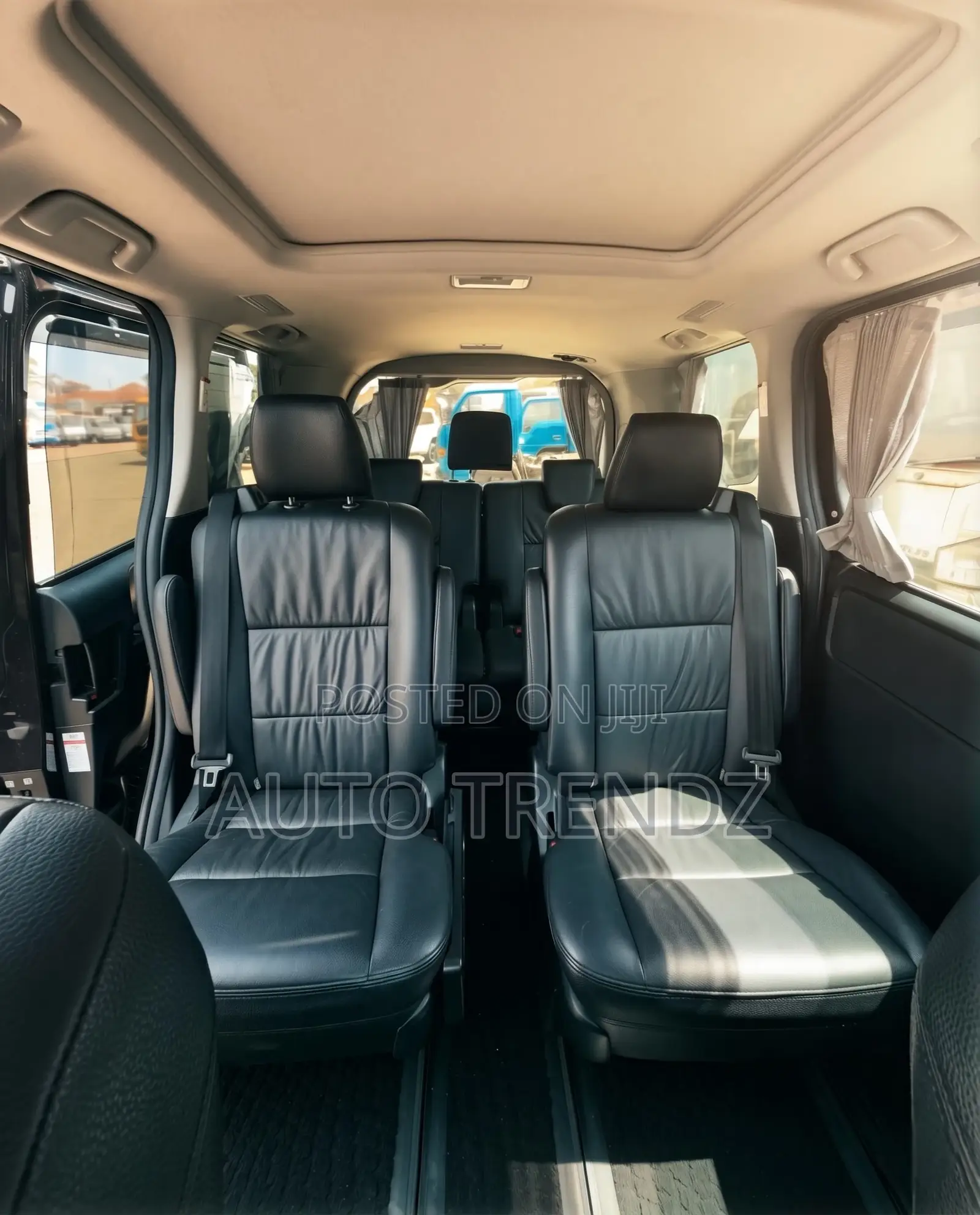 Toyota Noah 2014 Burgundy