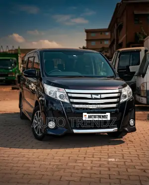 Toyota Noah 2014 Burgundy