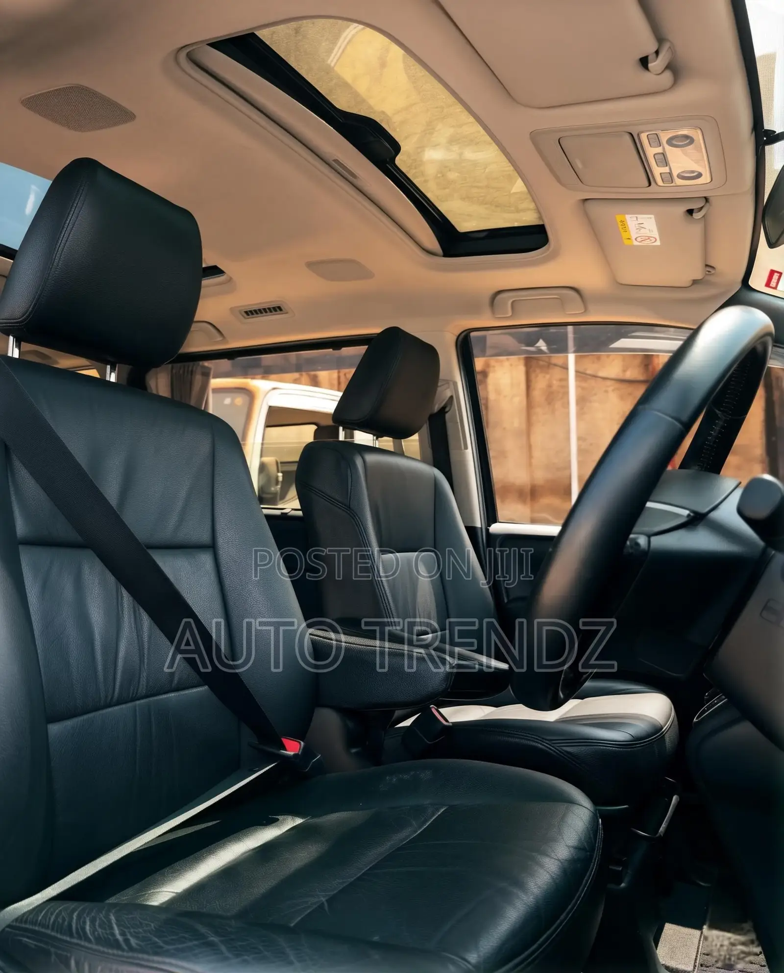 Toyota Noah 2014 Burgundy