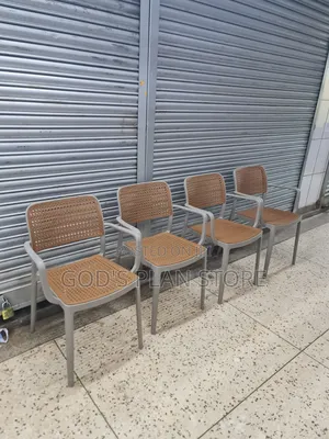 Raynor Plastic Chairs Plastic Chairs