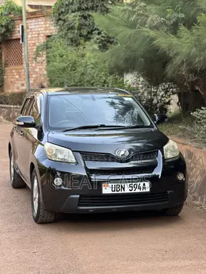 Toyota IST 2010 Black