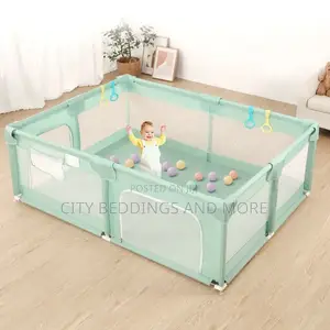 Baby Playing Pen