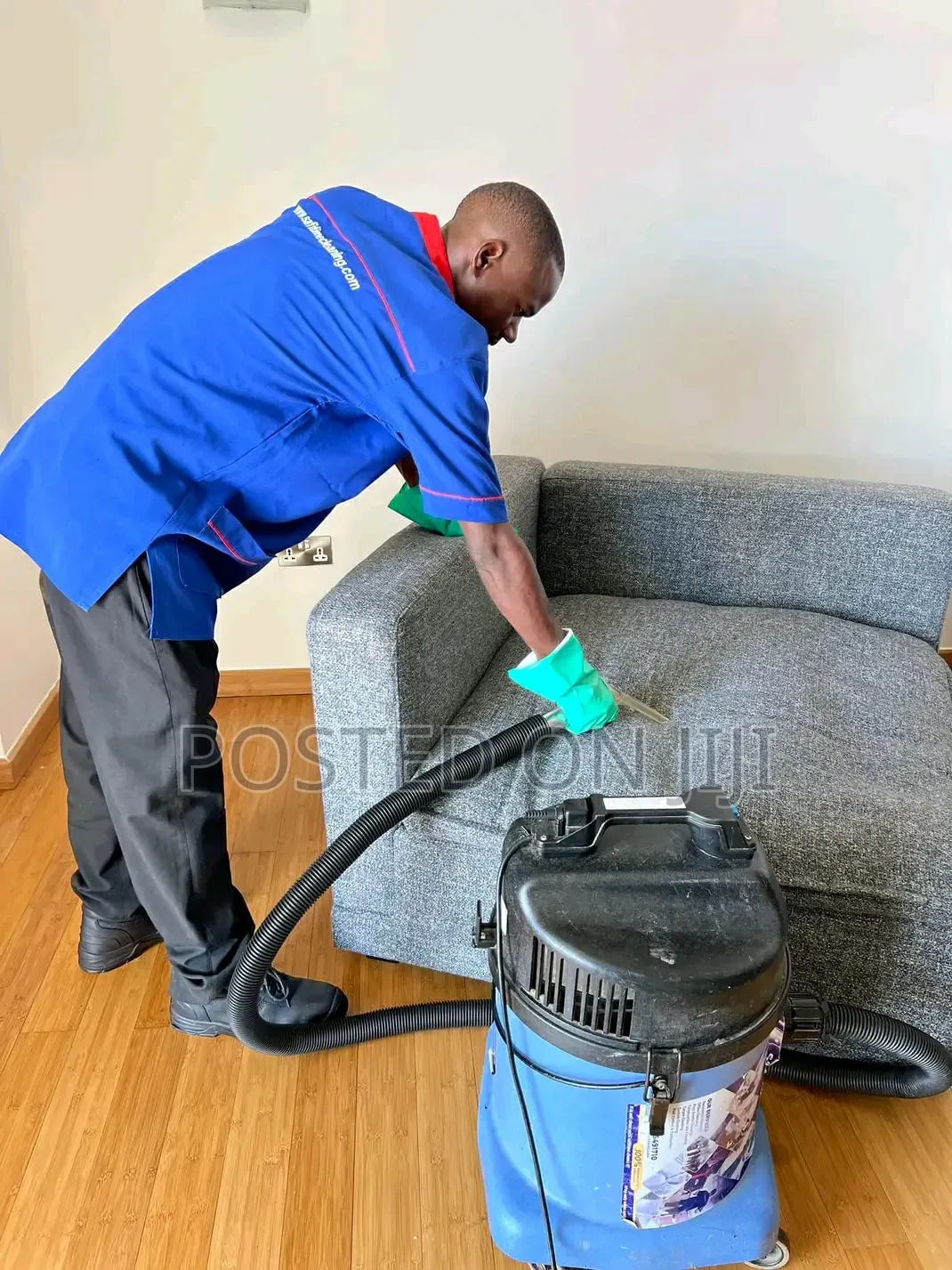 Sofa Set Cleaning Services