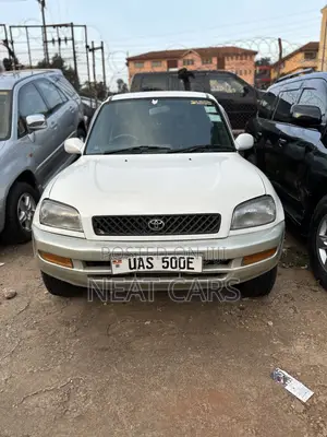 Toyota RAV4 1999 Pearl