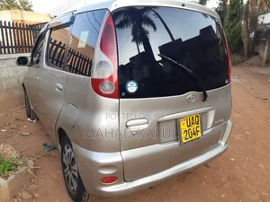 Toyota Fun Cargo 1999 Silver