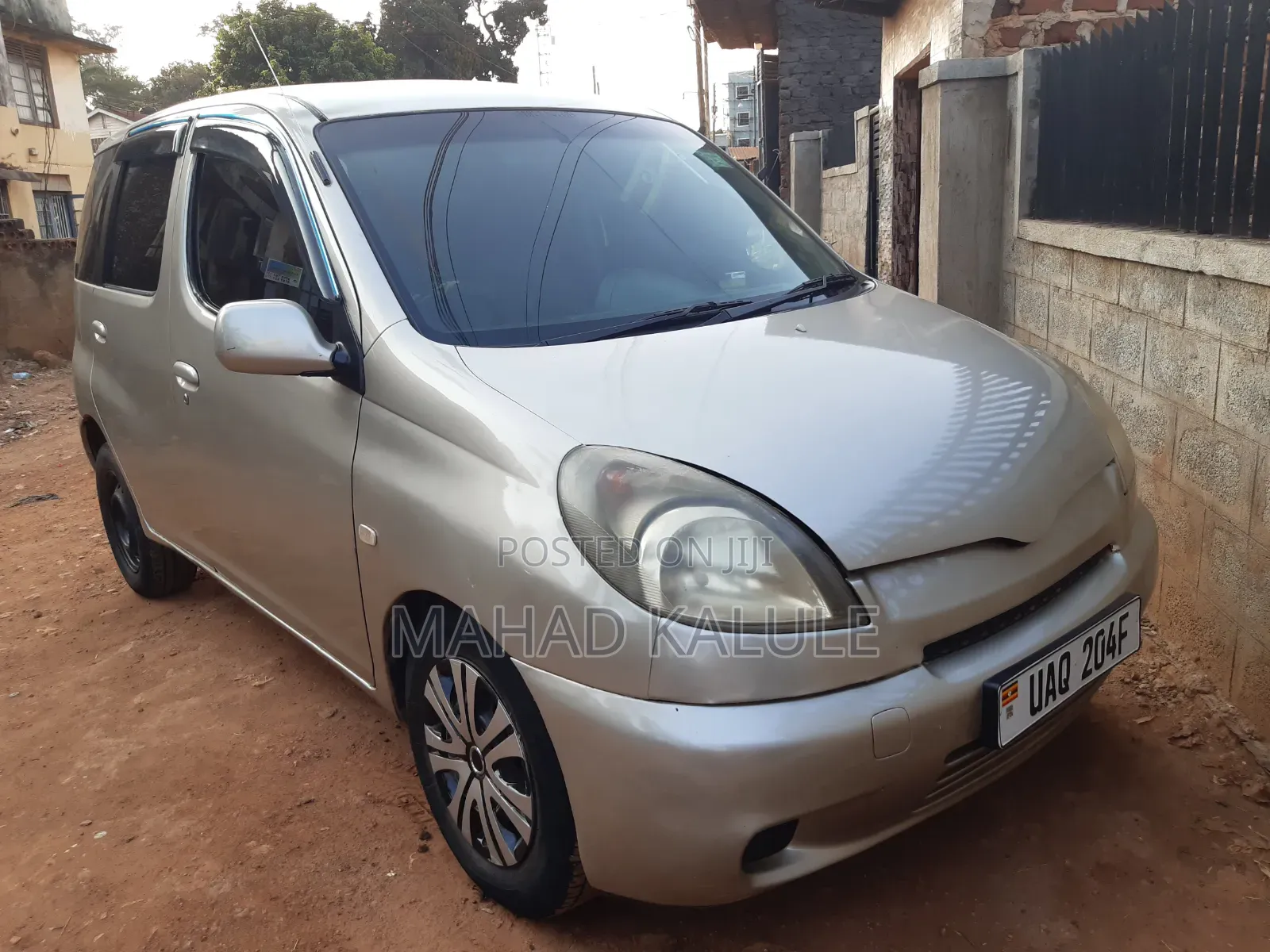 Toyota Fun Cargo 1999 Silver