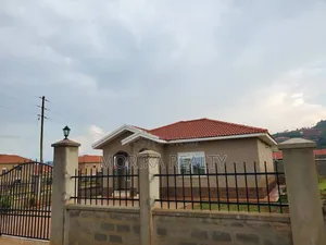 Furnished 3bdrm House in Kigo, Central Division for rent