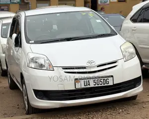 Toyota Passo Sette 1.5 FWD 2009 White