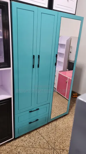 Wardrobe/Closet