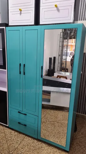 Wardrobe/Closet